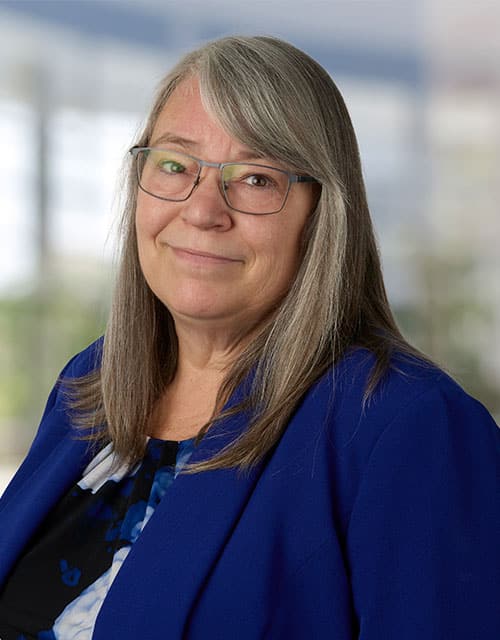 Shipe Dosik - _0005_Kathryn Rookes